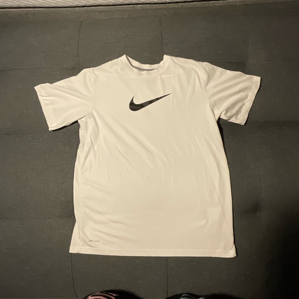 Nike t shirt
